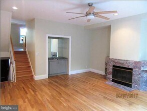 429 Fulton St in Philadelphia, PA - Building Photo - Building Photo