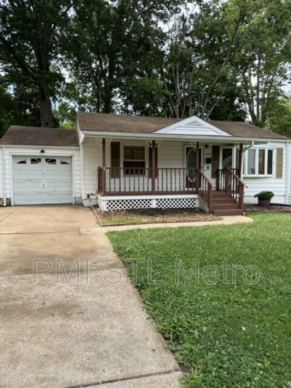 property at 1254 Roxton Dr