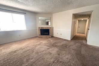 6713 W Charleston Blvd in Las Vegas, NV - Building Photo - Building Photo