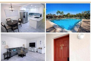 3300 Fox Chase Cir, Unit 229 in Palm Harbor, FL - Building Photo
