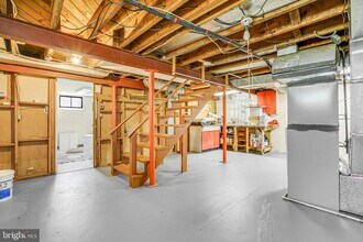 8230 Gregory Dr in Alexandria, VA - Building Photo - Building Photo