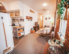 12 Braemore Rd, Unit 3 in Boston, MA - Foto de edificio - Building Photo