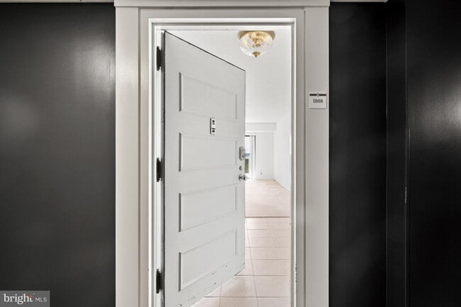 property at 307 Yoakum Pkwy