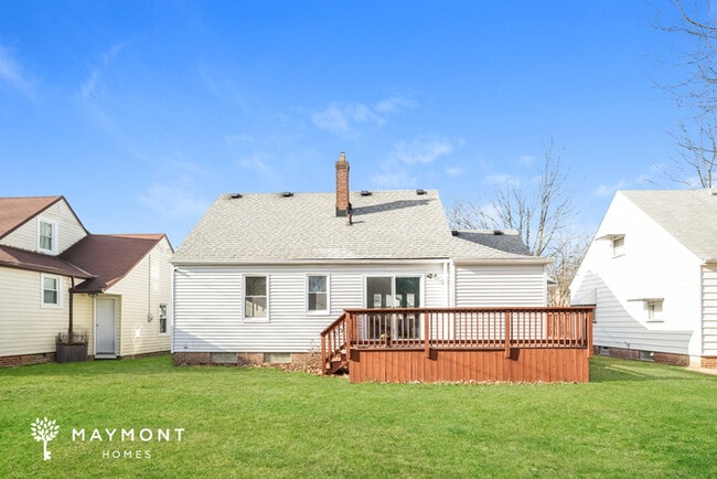 315 E 264th St in Euclid, OH - Foto de edificio - Building Photo