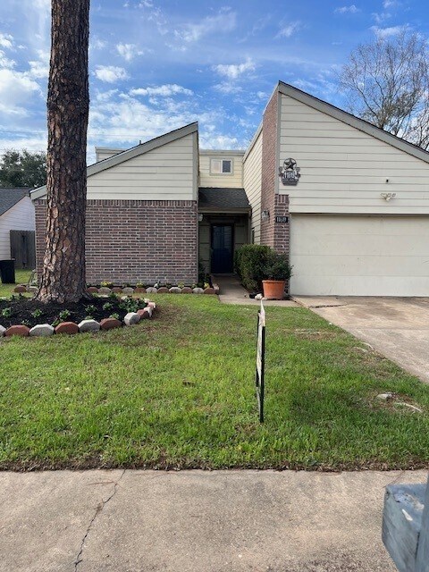 11619 Ridge Run Dr in Houston, TX - Building Photo