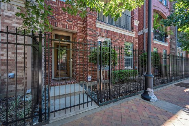 property at 2222 Marilla St