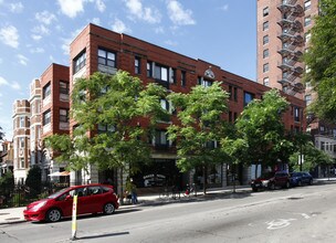 Wilson Apartments in Chicago, IL - Foto de edificio - Building Photo