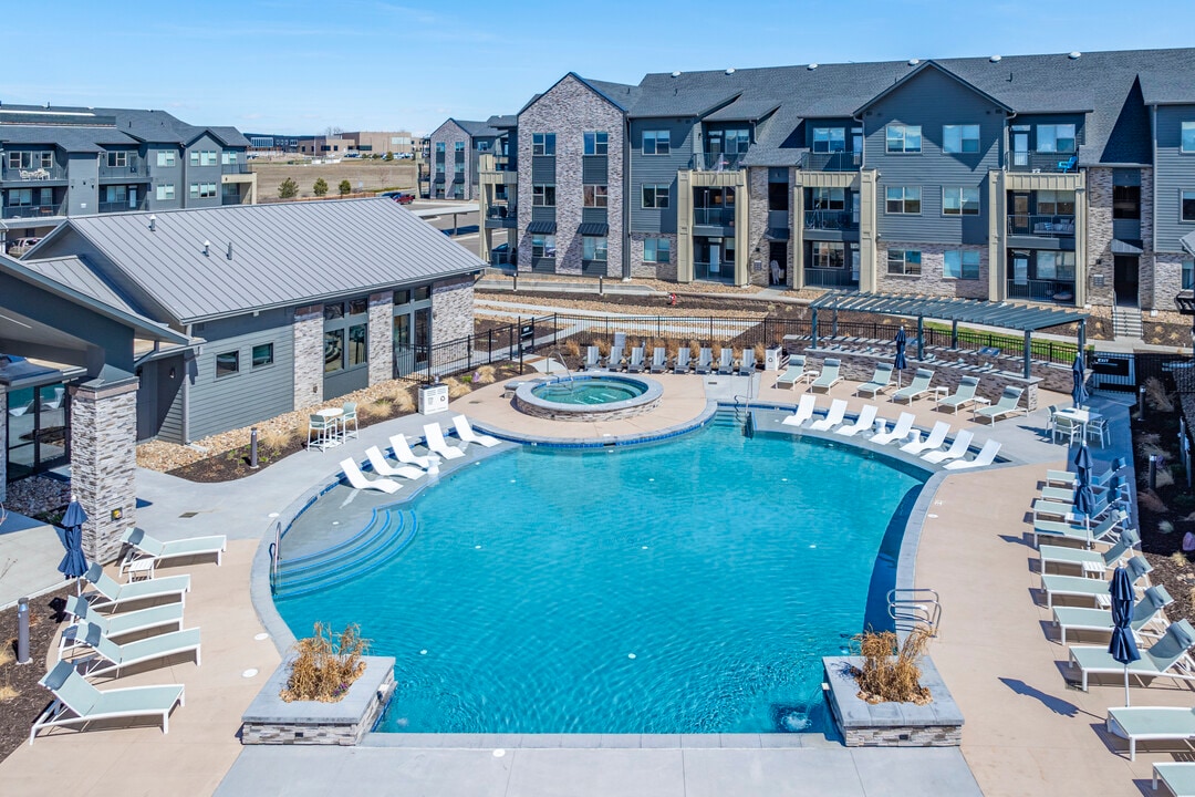 Aura Colliers Hill in Erie, CO - Building Photo