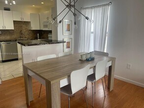 7118 Bonita Dr-Unit -04 in Miami Beach, FL - Building Photo - Building Photo