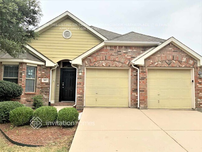 property at 917 Lake Worth Trl