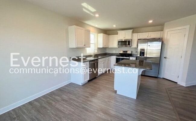 18393 Signature Wy in Ruther Glen, VA - Foto de edificio - Building Photo