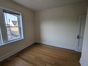 3533 W Fullerton Ave in Chicago, IL - Building Photo - Building Photo