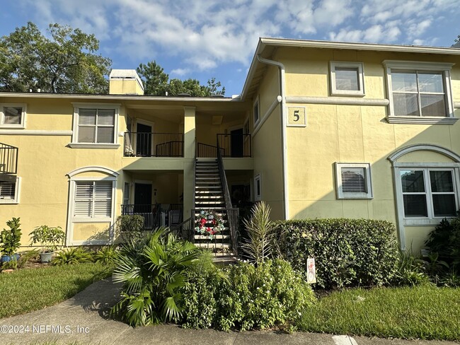 1800 The Greens Way in Jacksonville Beach, FL - Building Photo - Building Photo