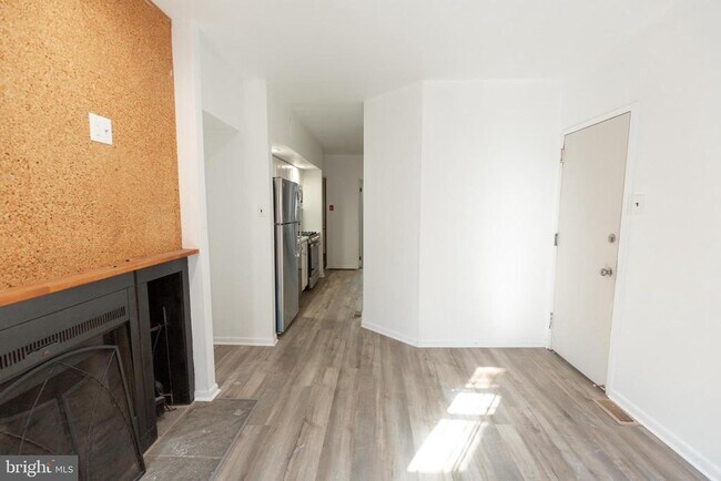 1915 Pemberton St-Unit -1 in Philadelphia, PA - Building Photo - Building Photo