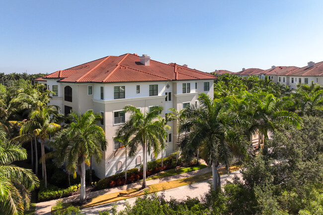 Marquesa Royale at Tiburon in Naples, FL - Building Photo - Building Photo