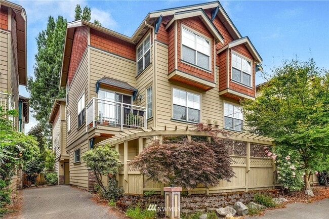 property at 3623 Phinney Ave N