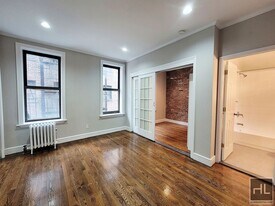 East 18th Street, Unit C4 in New York, NY - Building Photo