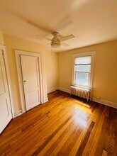 131 Berry Hill Rd in Oyster Bay, NY - Building Photo - Building Photo