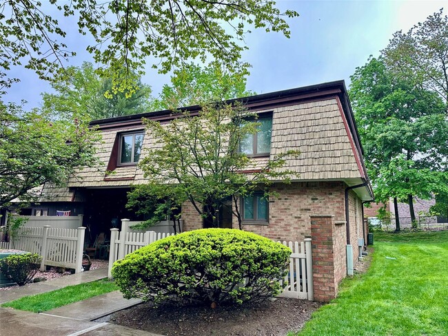 property at 4 Heritage Dr
