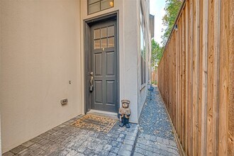 5811 Kiam St in Houston, TX - Building Photo - Building Photo