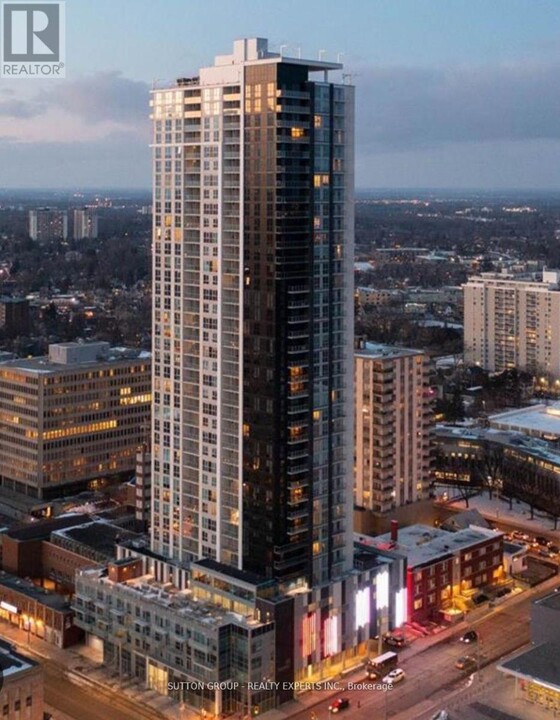 60-260 Frederick St in Kitchener, ON - Building Photo