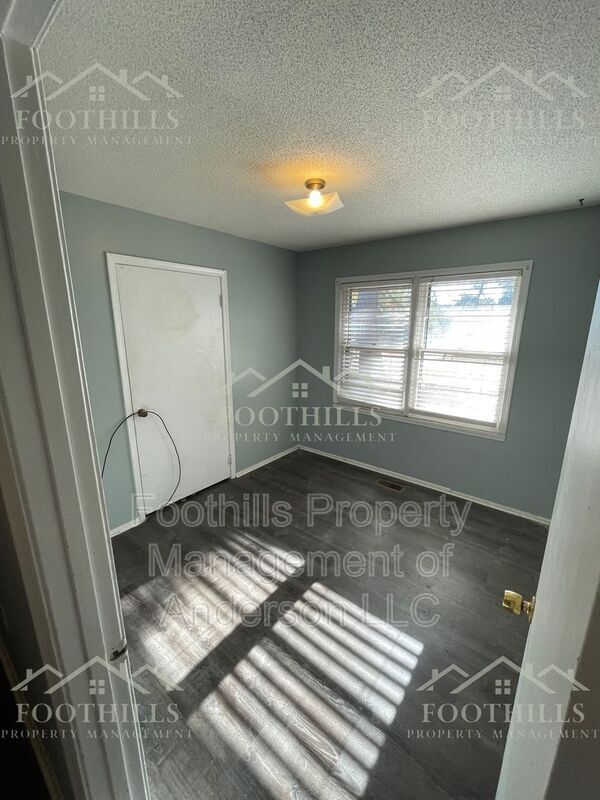 301 Kingsboro Rd in Anderson, SC - Building Photo - Building Photo