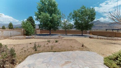 2203 Silverado in Alamogordo, NM - Building Photo - Building Photo
