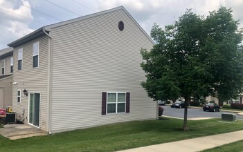 2101 Quail Hollow Dr in Mechanicsburg, PA - Building Photo - Building Photo