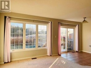 253 Weldon Rd in Whitchurch-Stouffville, ON - Building Photo - Building Photo