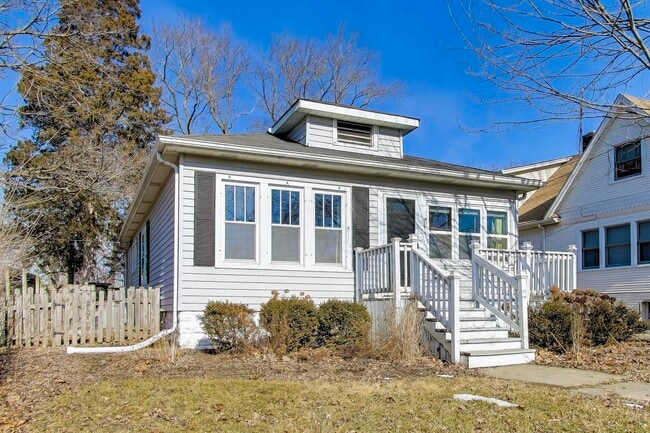 440 W Main St in Barrington, IL - Foto de edificio - Building Photo