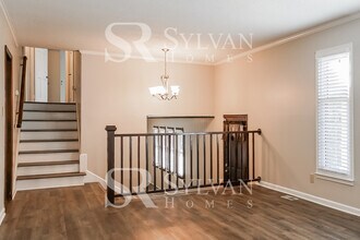 12 Lynn Rd in Raleigh, NC - Building Photo - Building Photo