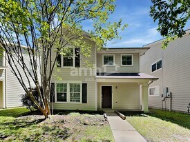 26880 Haileys Mnr in Kingwood, TX - Building Photo