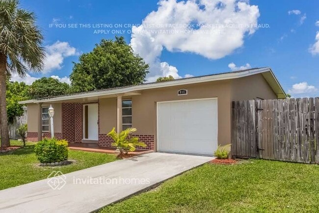 911 SW 69th Ave in North Lauderdale, FL - Building Photo - Building Photo