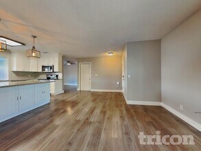 3856 Lake Joyce Dr in Land O Lakes, FL - Building Photo - Building Photo