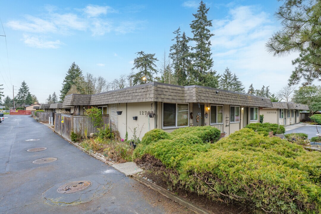 Woodshire Apartments in Tacoma, WA - Building Photo