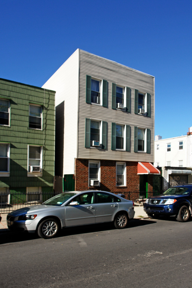 308 19th St in Brooklyn, NY - Building Photo - Building Photo