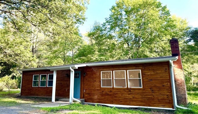 property at 10 Delson Ln