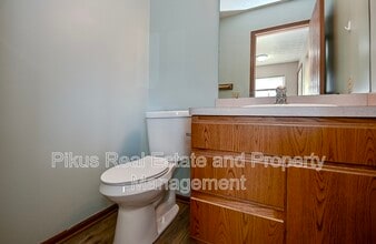 2018 Redwing Dr in Canal Fulton, OH - Building Photo - Building Photo