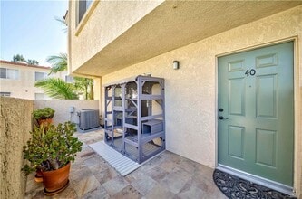 410 W 220th St in Carson, CA - Building Photo - Building Photo