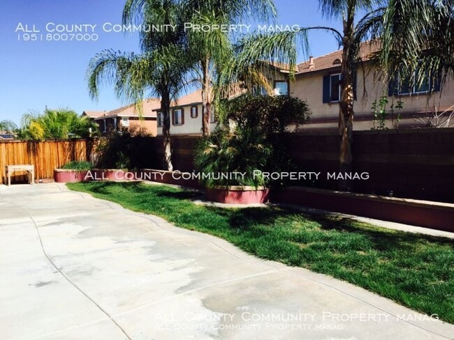 40298 Hannah Way in Murrieta, CA - Building Photo - Building Photo
