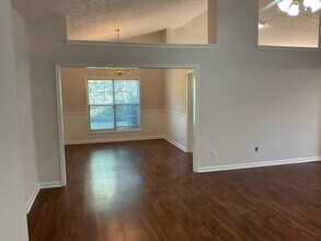 919 Autumn Glen Way in Dacula, GA - Building Photo - Building Photo
