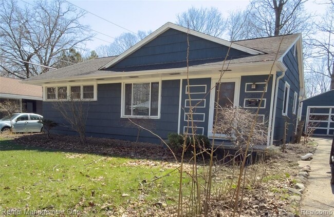 property at 2419 Walter Dr