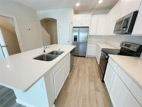 3090 Paddlebox Pt in Oviedo, FL - Building Photo - Building Photo