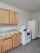 6209 E 12th St in Indianapolis, IN - Foto de edificio - Building Photo