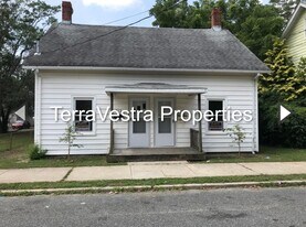 912-914 North St in Millville, NJ - Building Photo