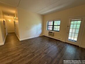 736 Highland Ave, Unit 113N in Needham, MA - Building Photo - Building Photo
