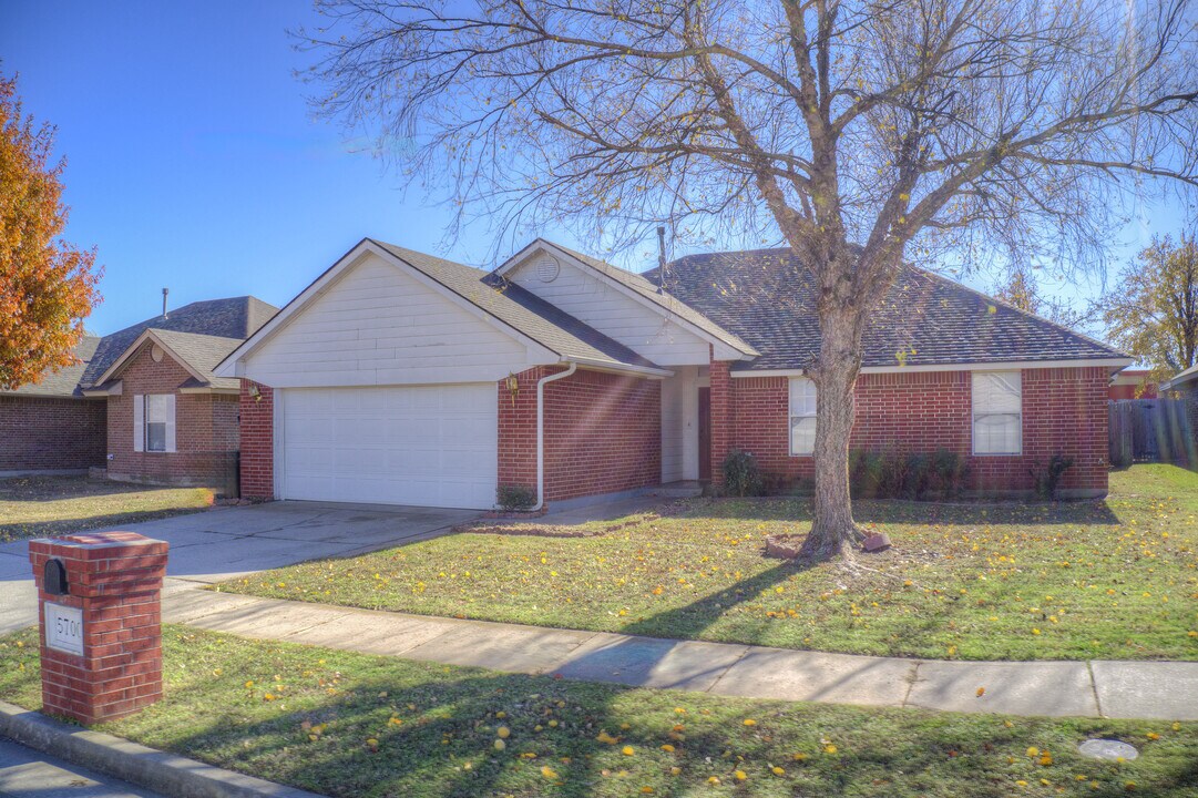5700 SE 87th St in Oklahoma City, OK - Building Photo