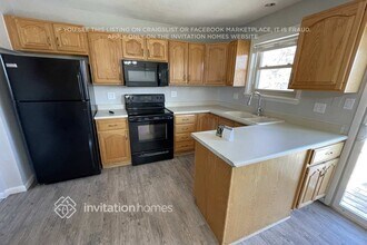 836 Memphis St in Aurora, CO - Building Photo - Building Photo