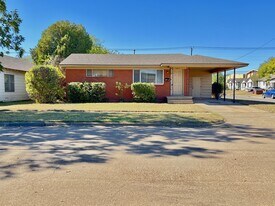 2400 Buchanan St in Wichita Falls, TX - Building Photo