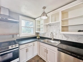 10 Joan Ave in Novato, CA - Building Photo - Building Photo